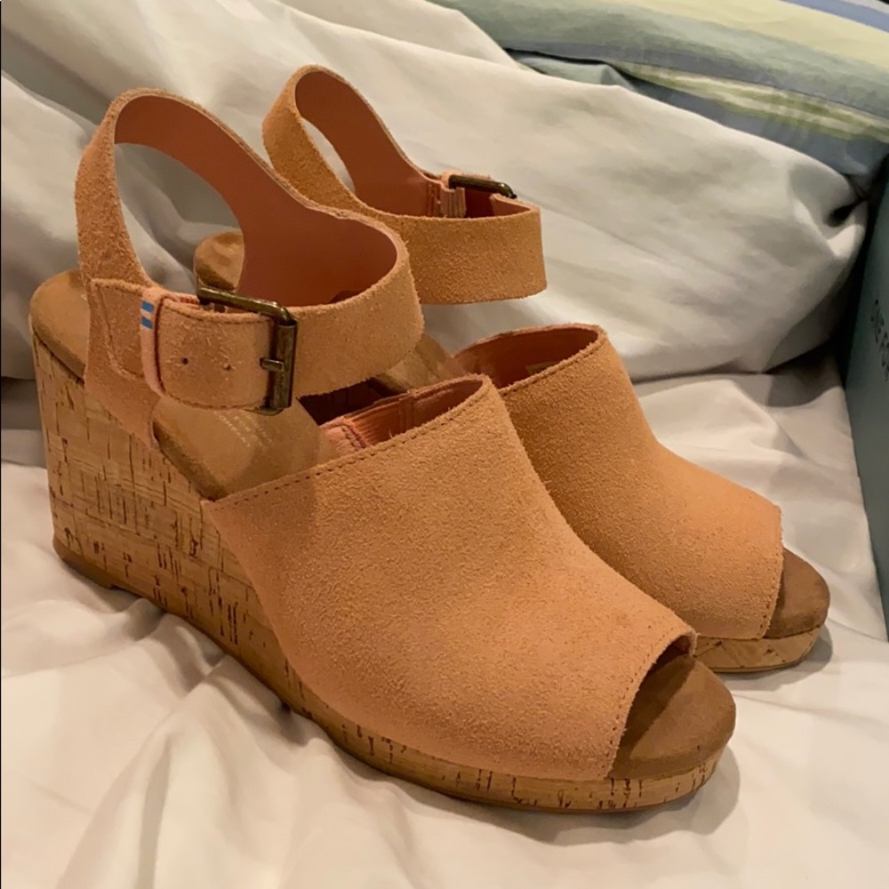 Toms Tropez Coral Pink Suede mules